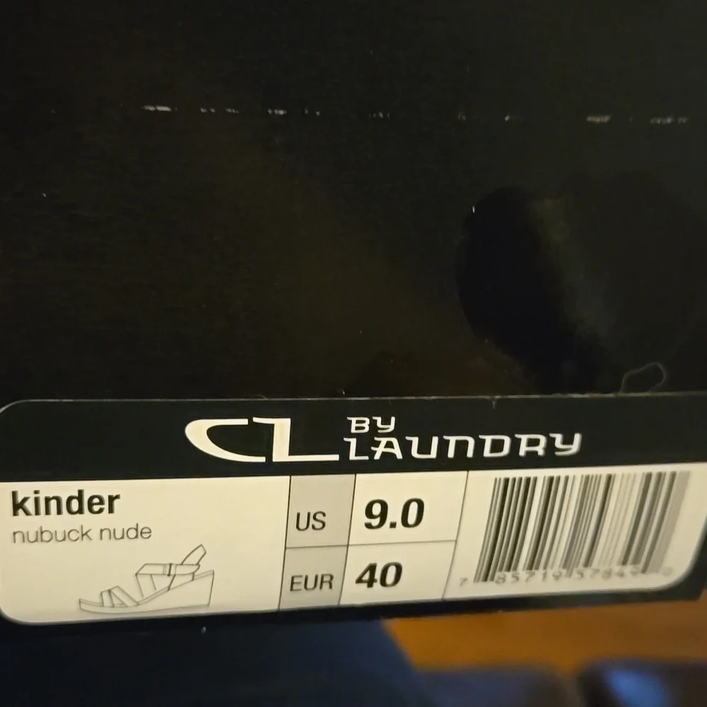 CL BY LAUNDRY Kinder Nubuck Nude Cork Wedge Sandals Adjustable Strap 9 Like New